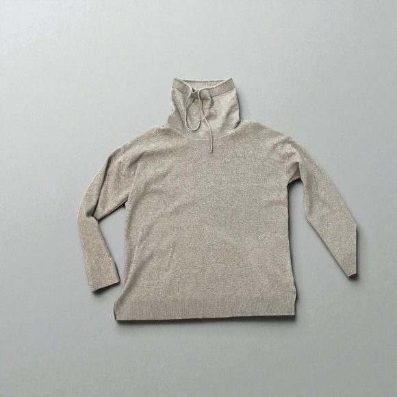 (New with tag) Andrea Jovince sweater S - Picture 1 of 4